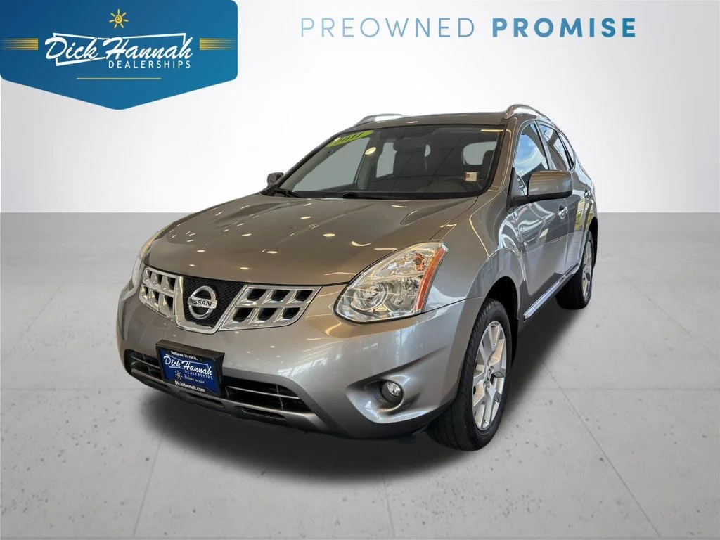2011 Nissan Rogue SV AWD's photo