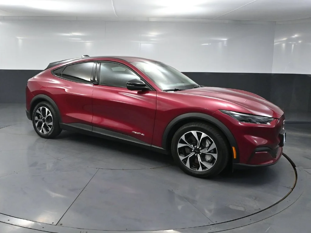 2025 Ford Mustang Mach-E