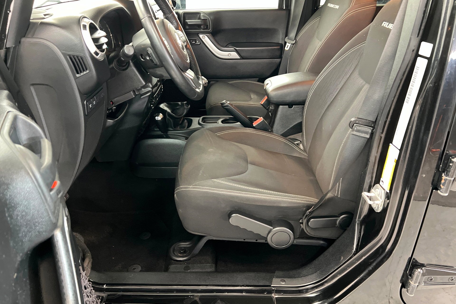 Used 2016 Black Clearcoat Jeep Rubicon image 18