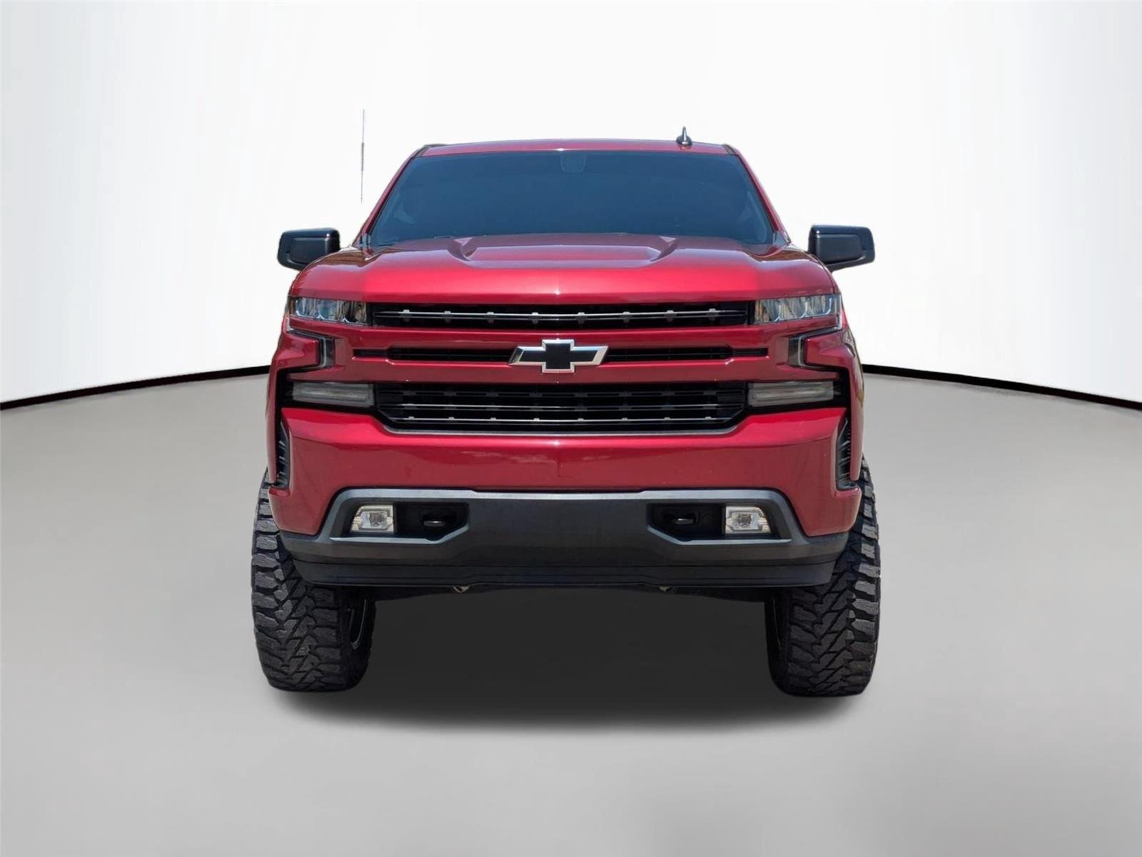 Used 2020 Cajun Red Tintcoat Chevrolet RST image 2