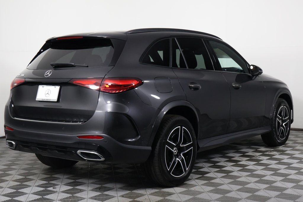 New 2027 Graphite Grey Metallic Mercedes-Benz GLC 300 image 2