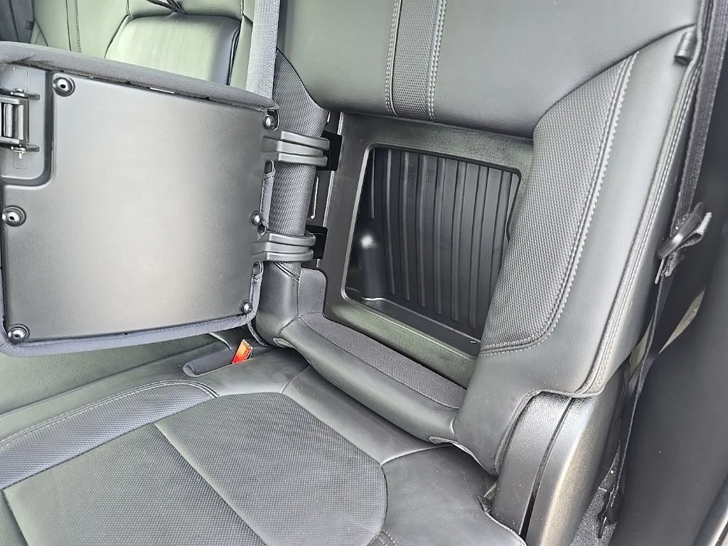 2022 Chevrolet Silverado 3500HD High Country - Photo 24