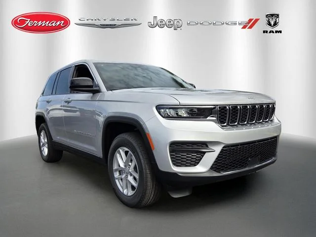 New 2026 Silver Zynith Jeep Laredo X image 1