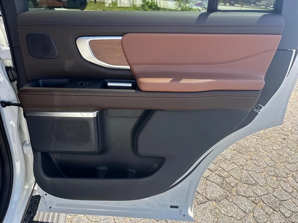 New 2026 Star White Metallic Tri-Coat Ford King Ranch® image 16