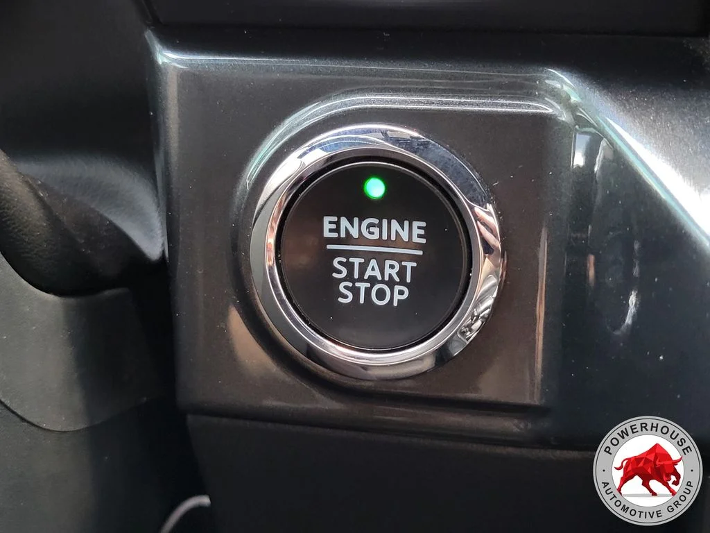 Used 2022 White Ford XLT image 33
