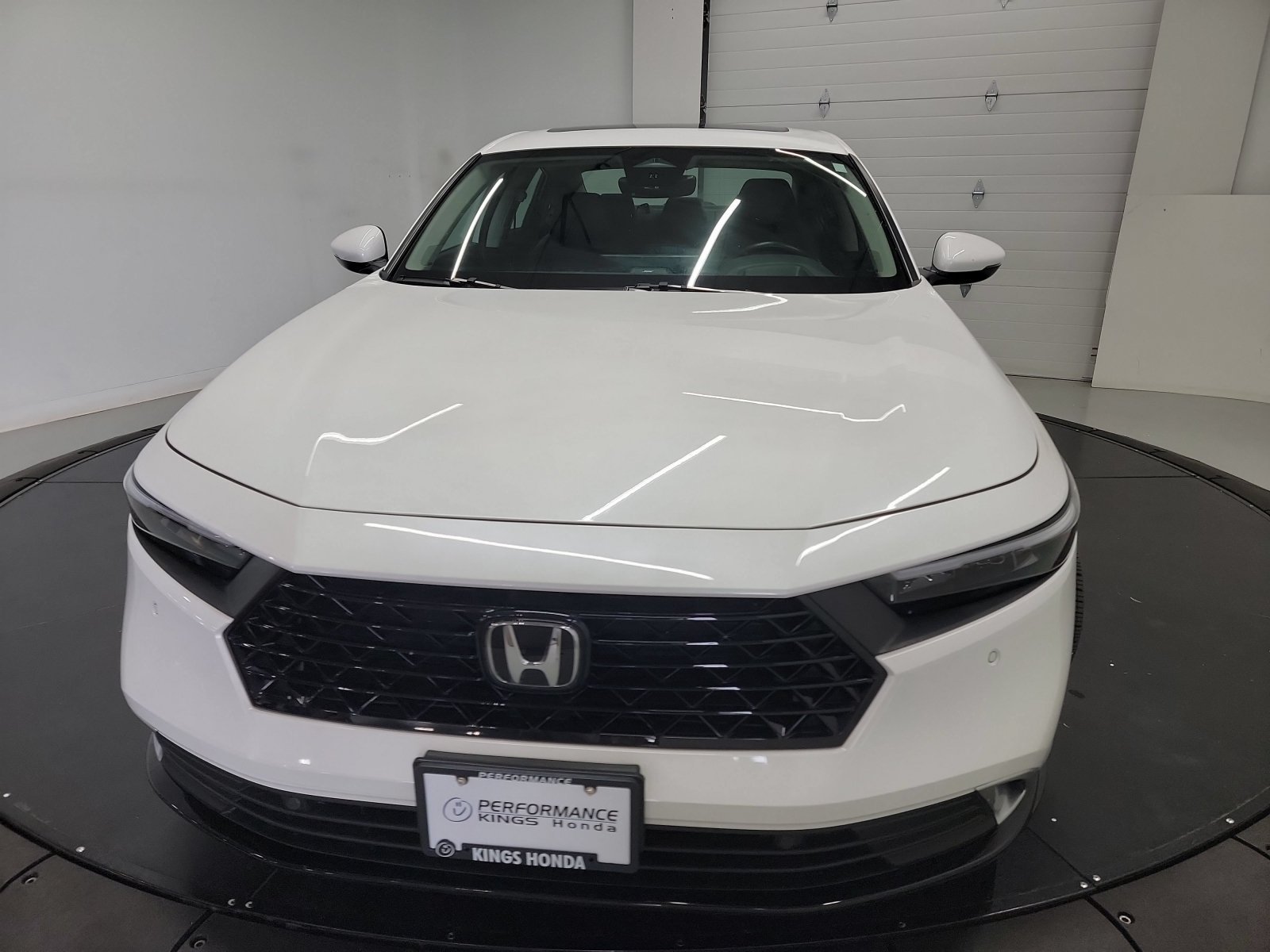 Certified Used 2025 Platinum White Pearl Honda Touring image 2