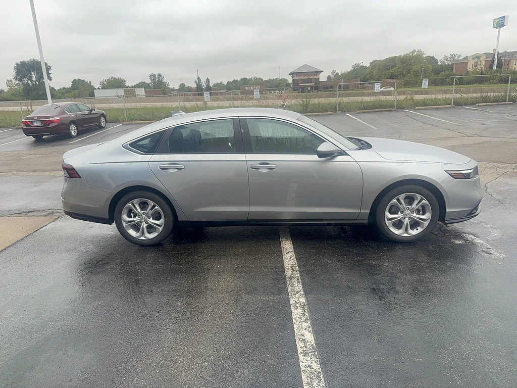 2026 Honda Accord Sedan LX, photo 3 of 12