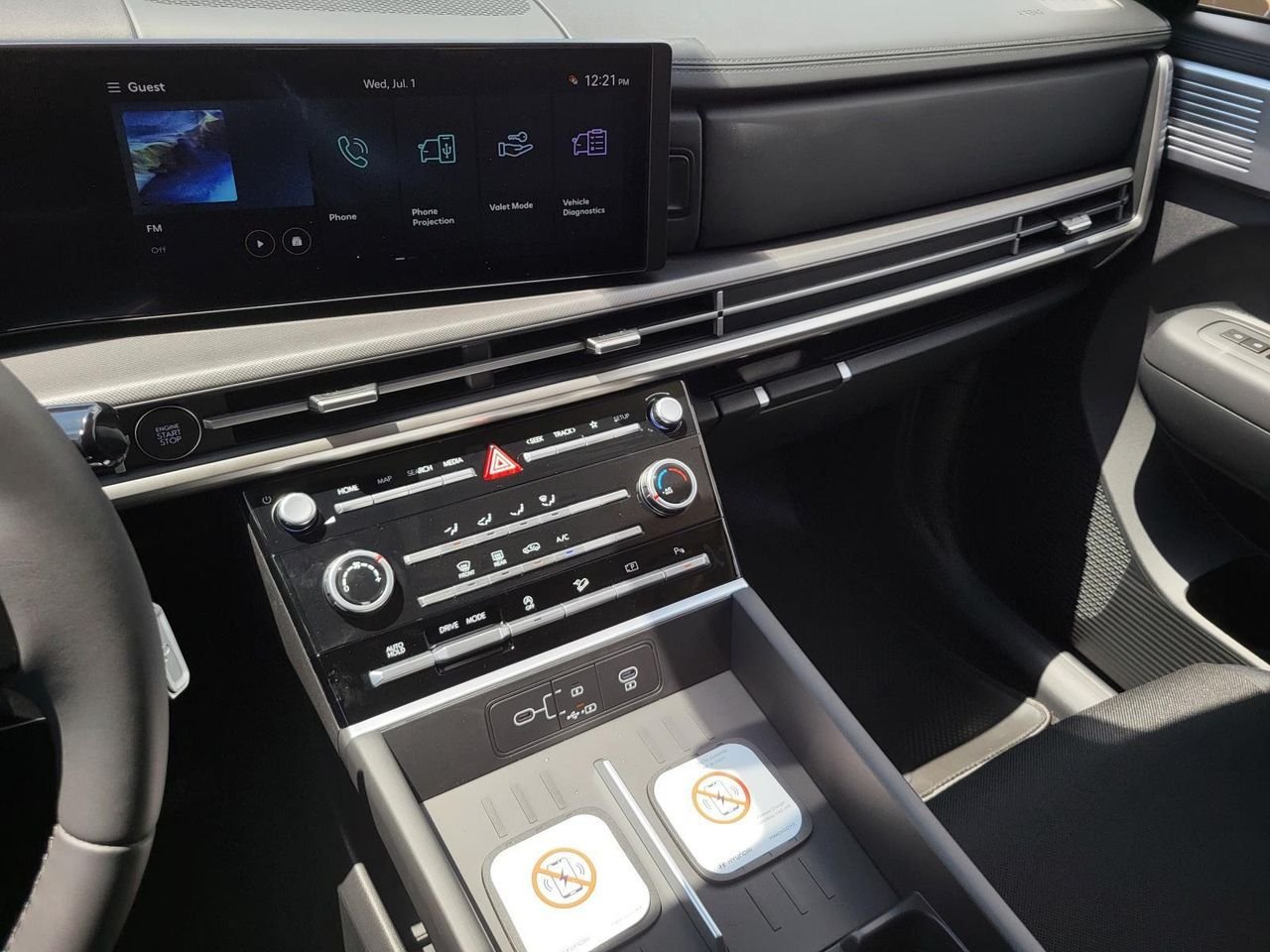 New 2026 Ecotronic Gray Hyundai SE FWD image 18