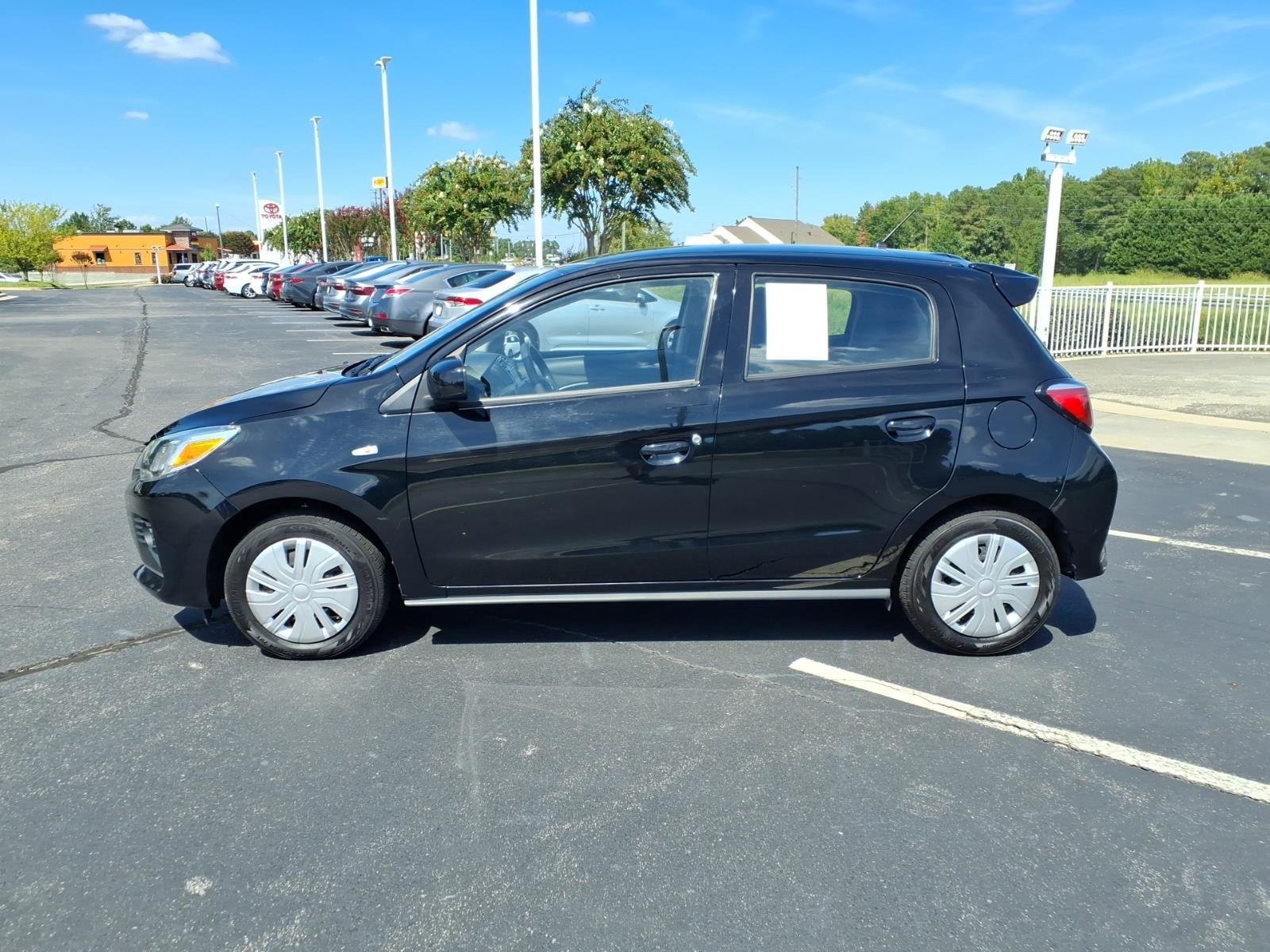 Used 2024  MITSUBISHI  image 3