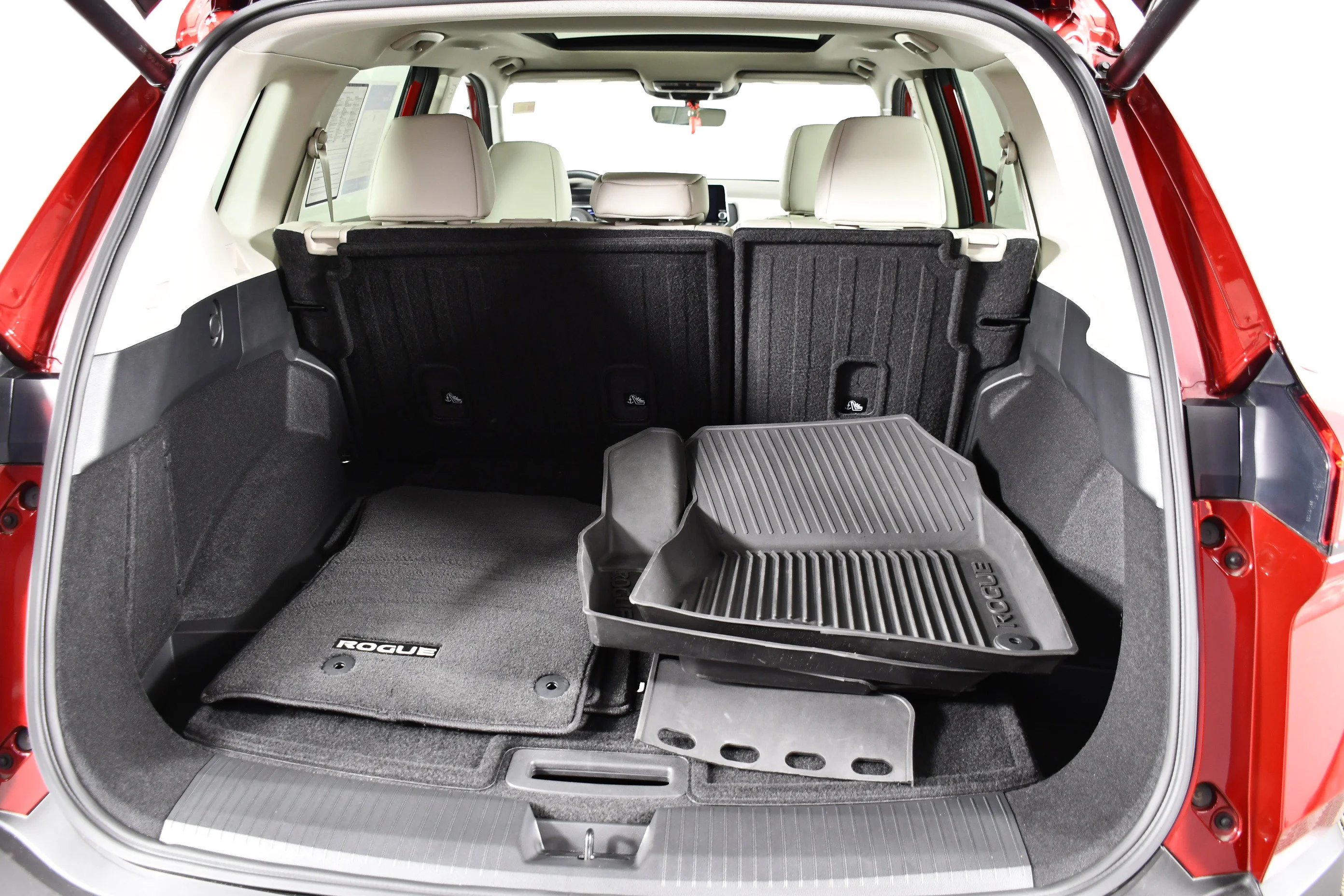 Used 2023 Scarlet Ember Tintcoat Nissan SL image 51