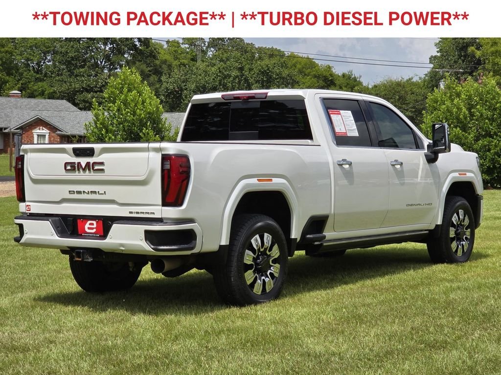 Used 2024 White Frost Tri-Coat GMC Denali image 9