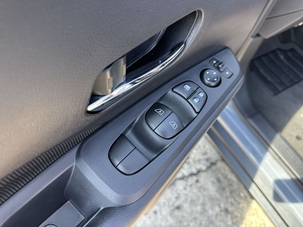 Used 2023 Gray Nissan SV image 15