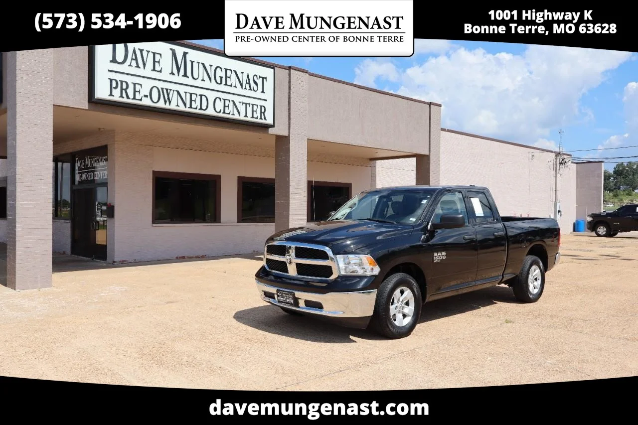 Used 2024 Diamond Black Crystal Pearl Coat Ram SLT image 1