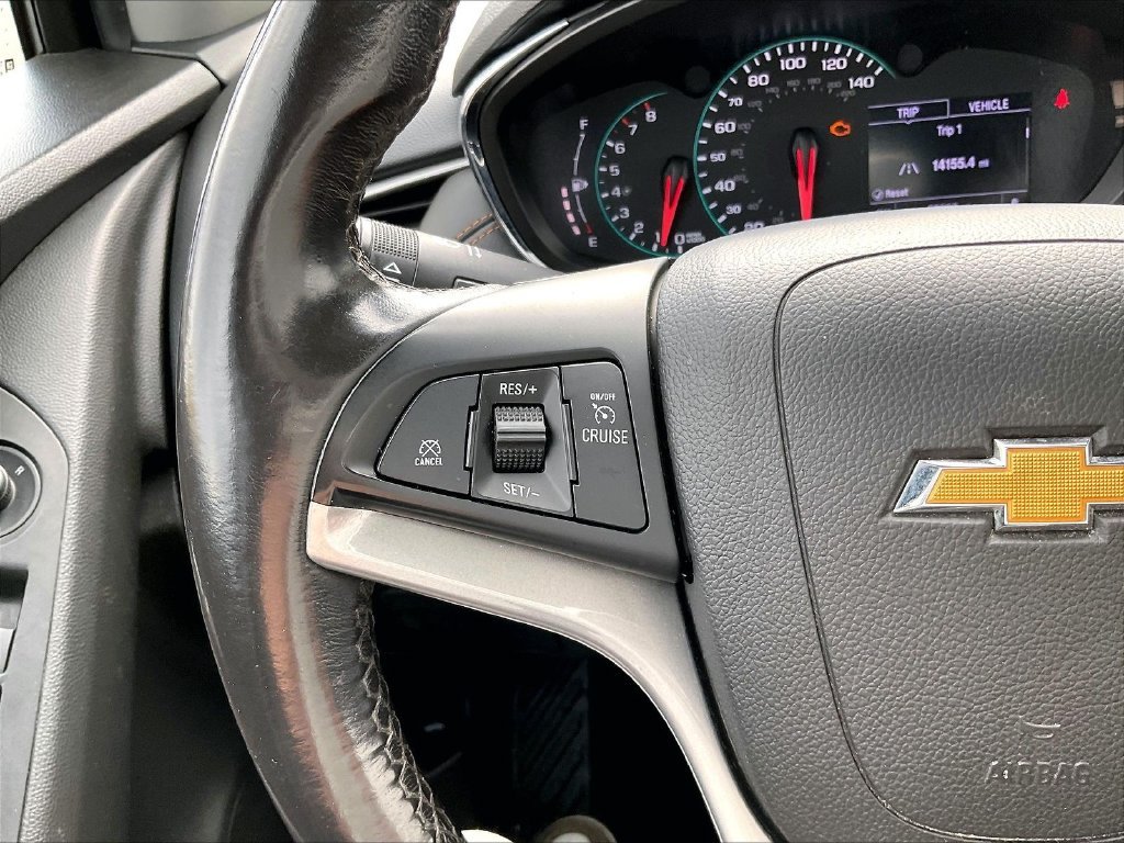 Used 2019 Summit White Chevrolet LT image 22