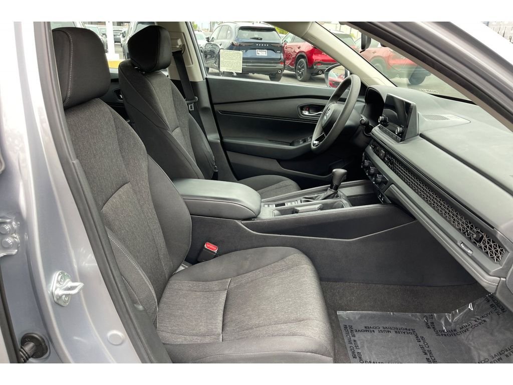 Certified Used 2024 Solar Silver Metallic Honda LX image 18
