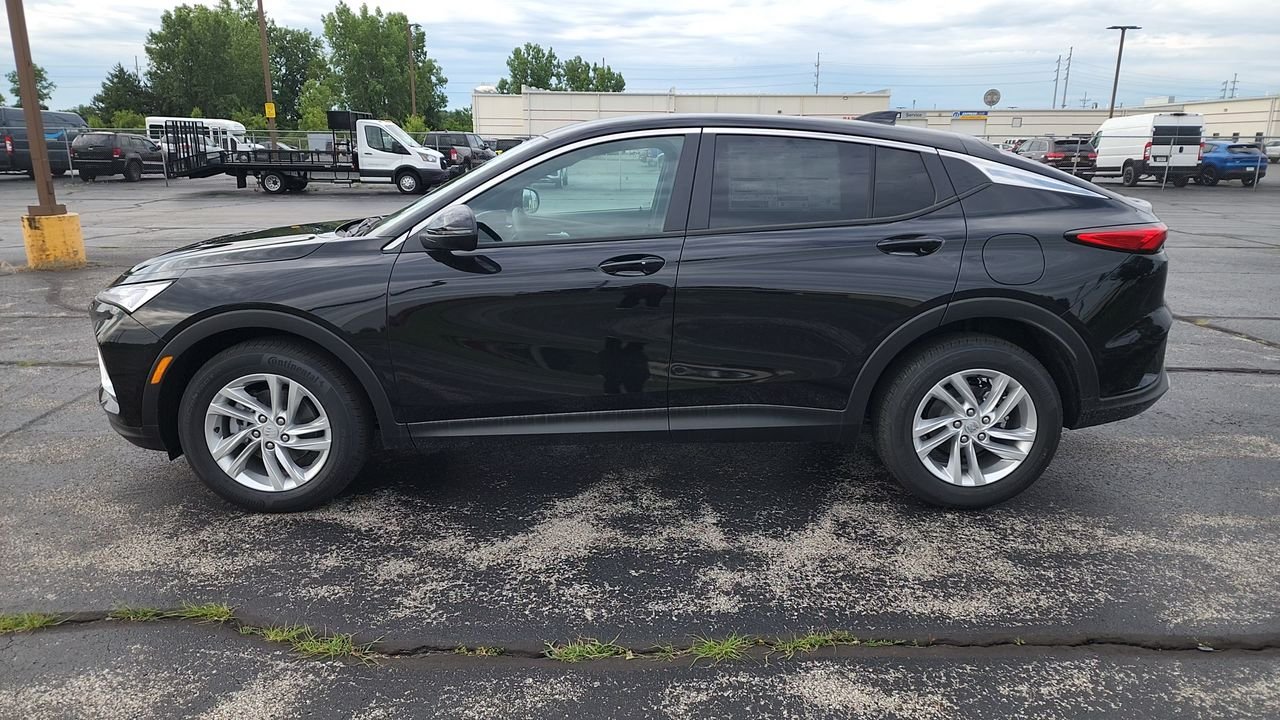 New 2026 Black Buick Preferred image 5
