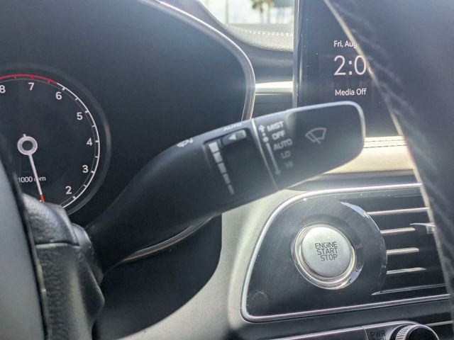 Used 2023 White Genesis 3.3T image 28