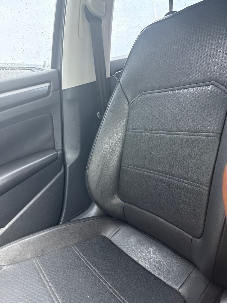 Used 2016 Gray Volkswagen 1.8T R-Line image 9
