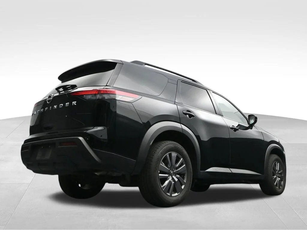 2025 Nissan Pathfinder SV - Photo 38