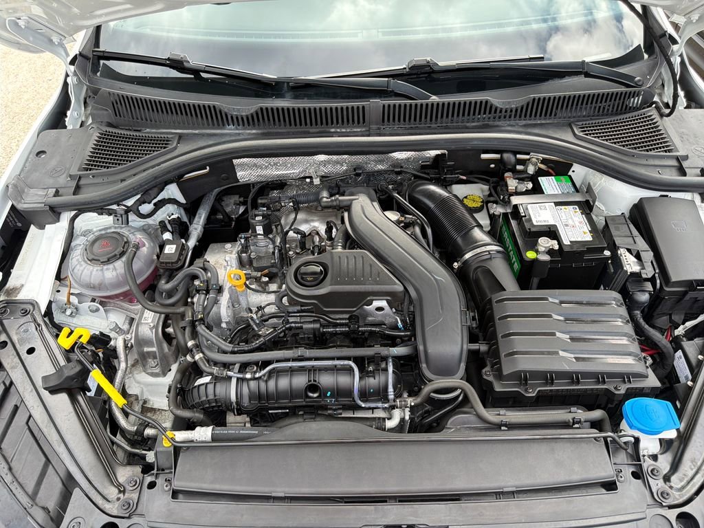 2023 Volkswagen Jetta SE - Photo 25