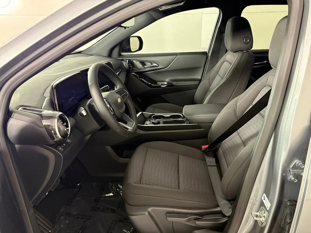 2027 Chevrolet Equinox LT - Photo 29
