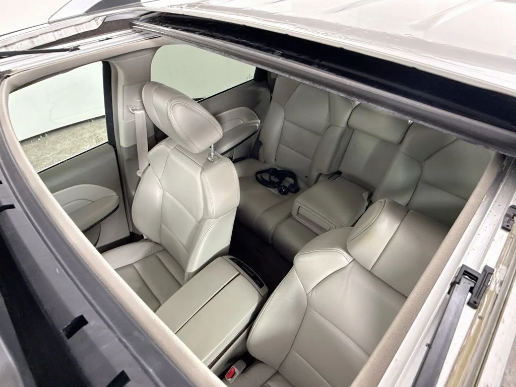 Used 2011 Silver Acura Tech/Entertainment Pkg image 3