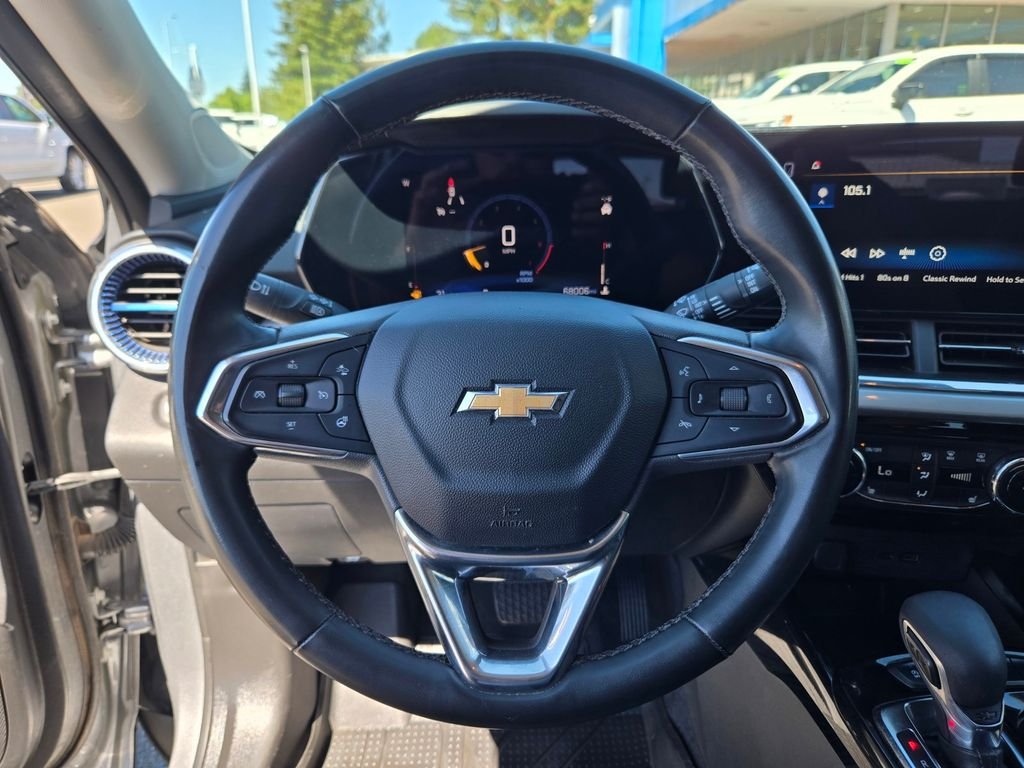 Used 2025 Gray Chevrolet LT image 20