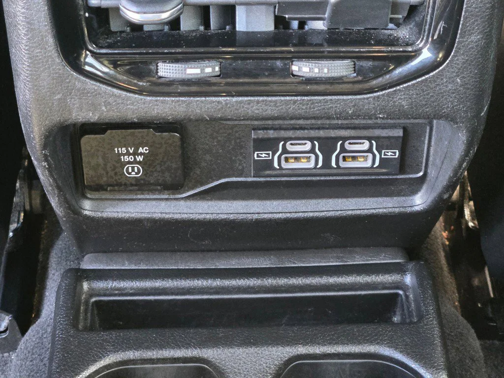Used 2021 Black Jeep Limited 4x4 image 20