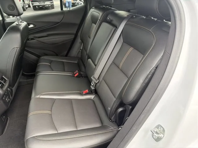 Used 2024 Iridescent Pearl Tricoat Chevrolet Premier image 18