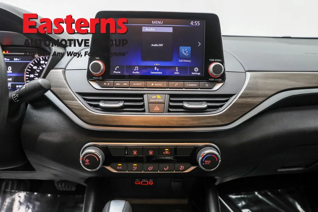 Used 2023 Red Nissan 2.5 SV image 12