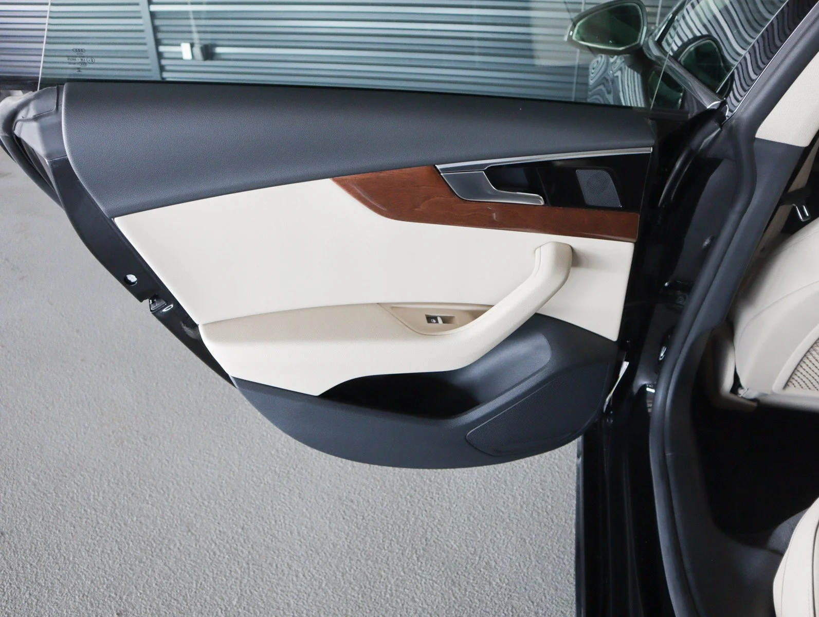 Used 2023 Mythos Black Metallic Audi Premium image 29