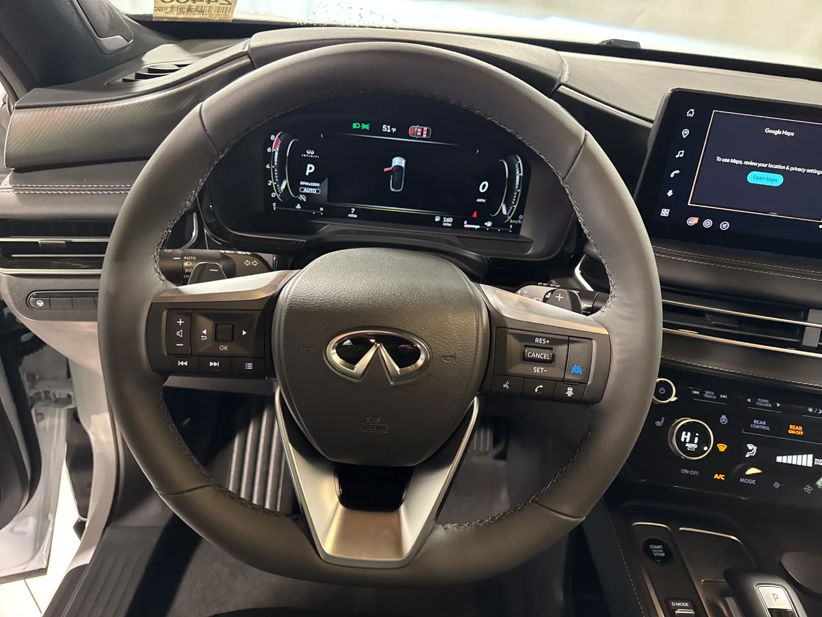 New 2027 RADIANT WHITE INFINITI Luxe AWD image 15