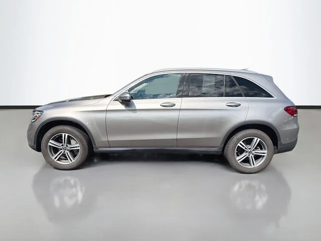 Used 2020  Mercedes-Benz GLC 300 image 4