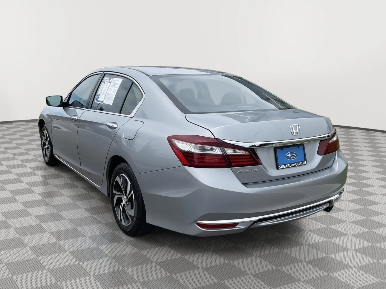 Used 2017 Lunar Silver Metallic Honda LX image 10