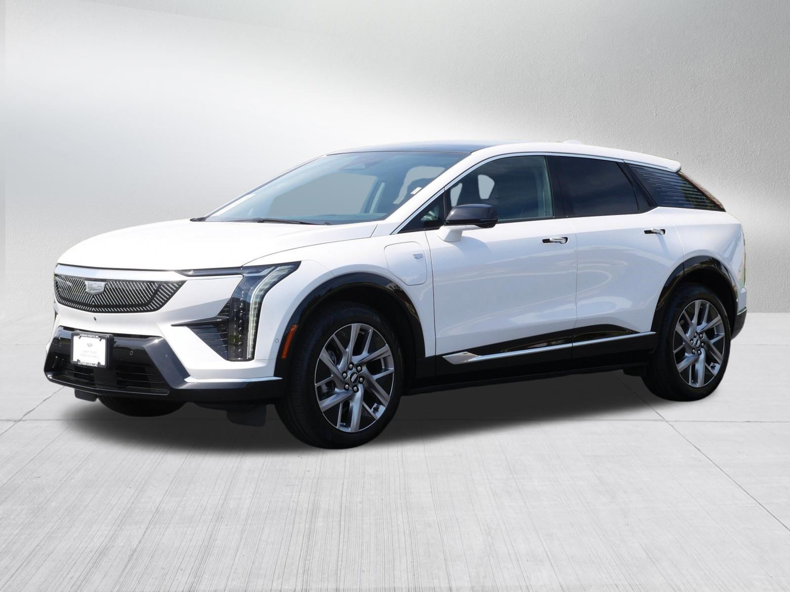 Used 2025 Cadillac OPTIQ Luxury 2 with VIN 3GYK3DMR6SS134338 for sale in Vadnais Heights, MN