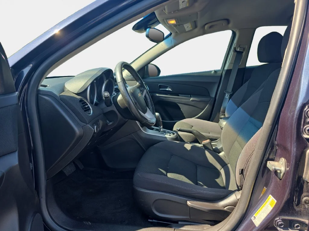 Used 2014 Blue Ray Metallic Chevrolet 1LT image 12