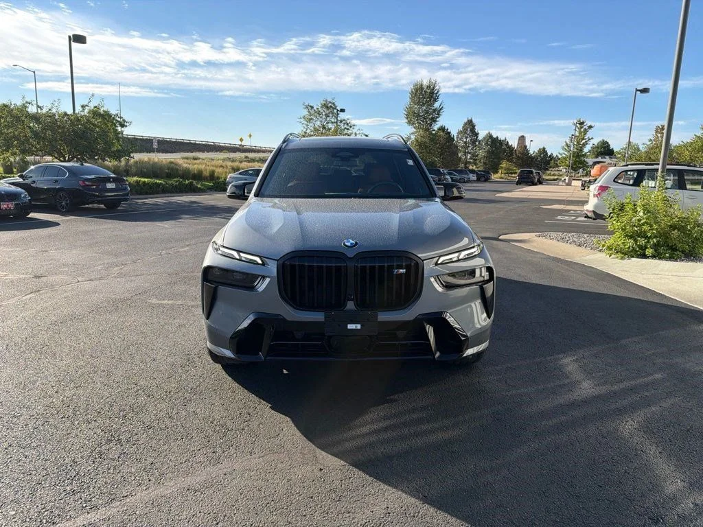 Used 2025 Skyscraper Grey Metallic BMW M60i image 8