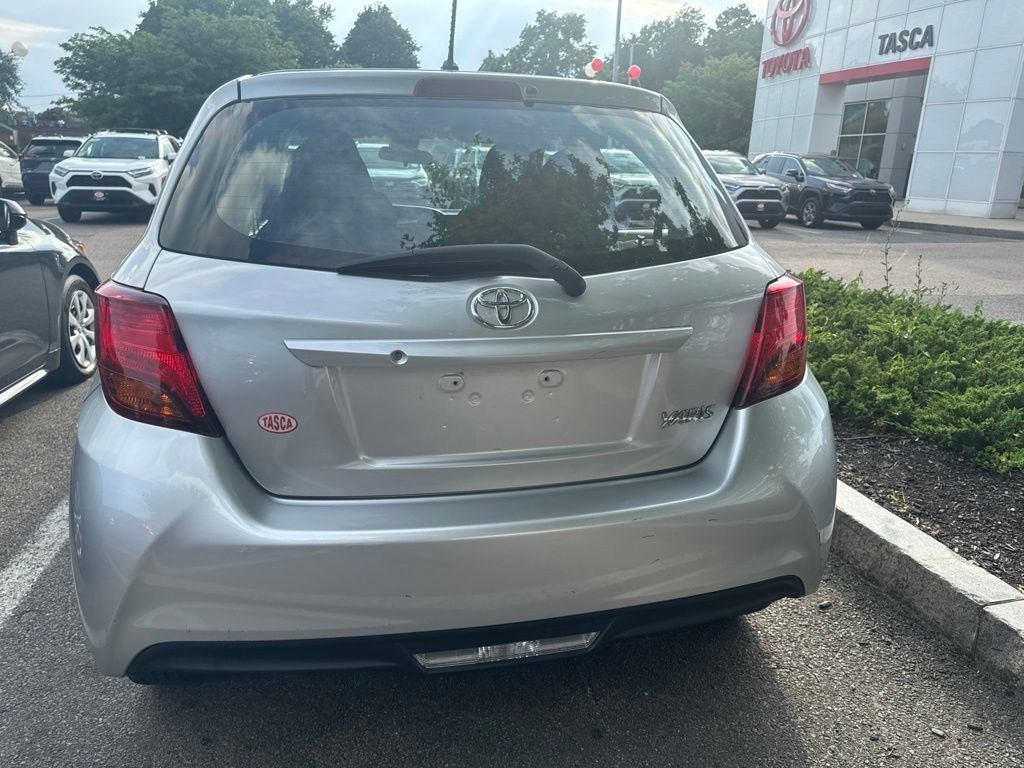 Used 2017 Silver Toyota L image 6