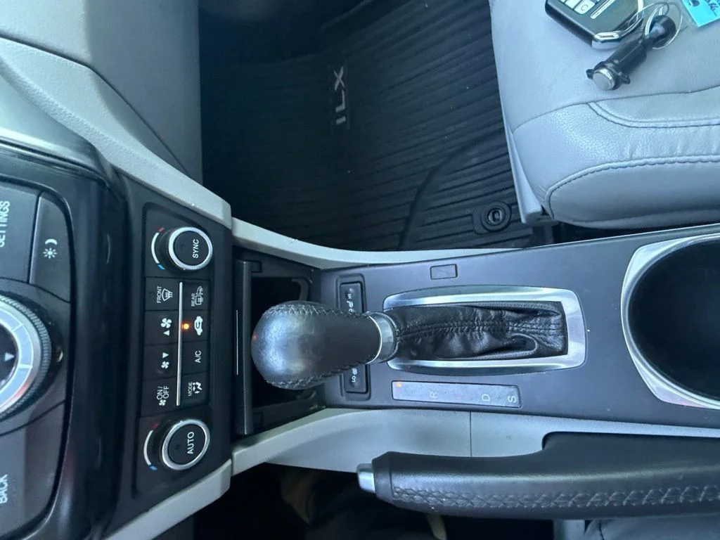 Used 2020  Acura Premium Package image 17