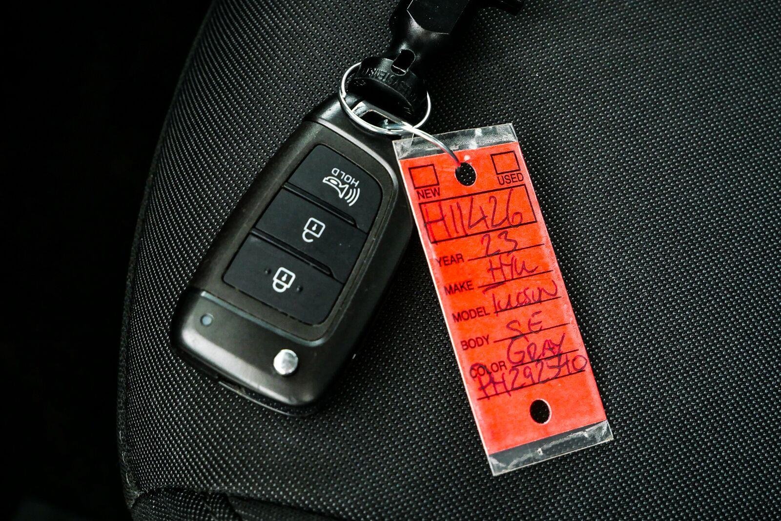 Used 2023 Portofino Gray Hyundai SE image 34
