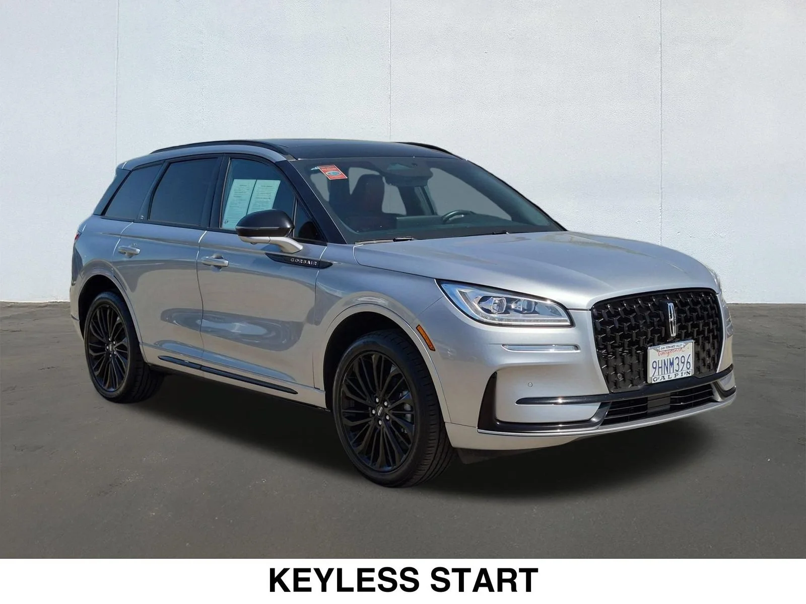 Used 2023 Silver Lincoln Reserve image 3