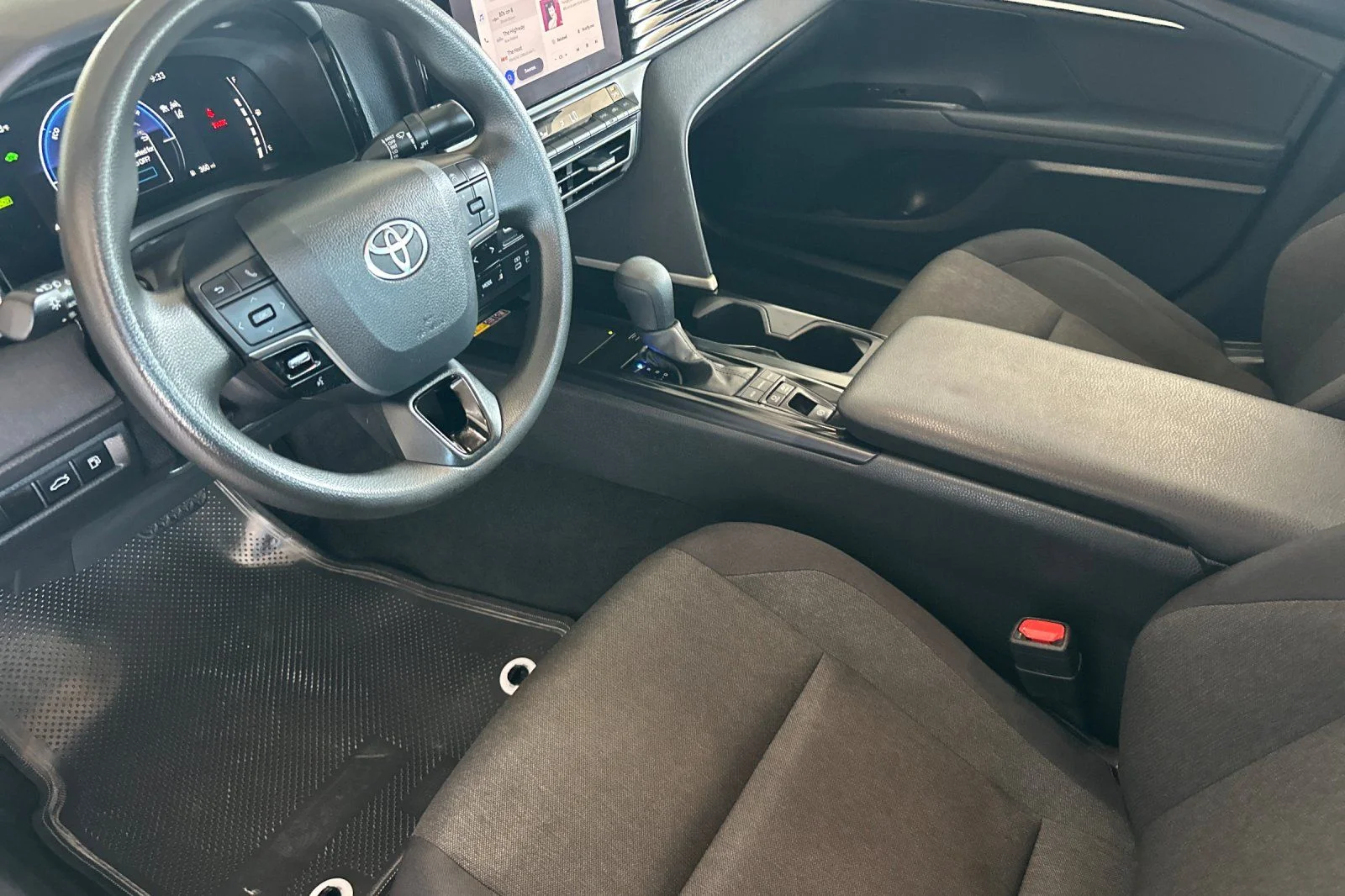 Used 2025 Celestial Silver Metallic Toyota LE image 7