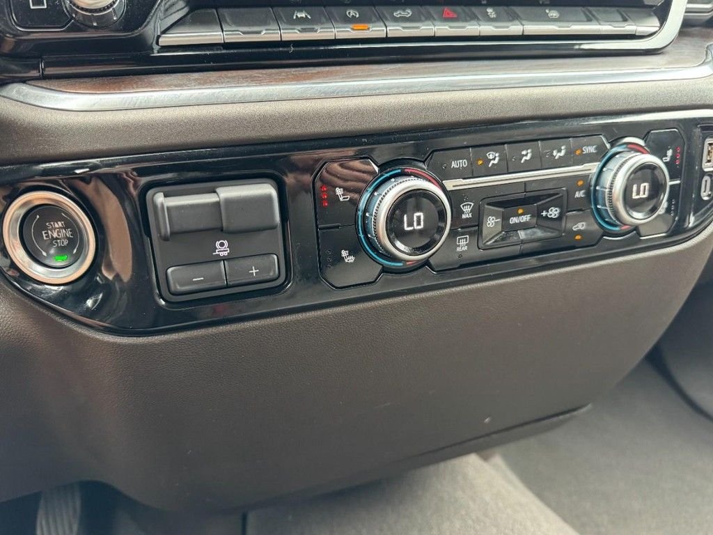Used 2025 Silver GMC SLT image 19