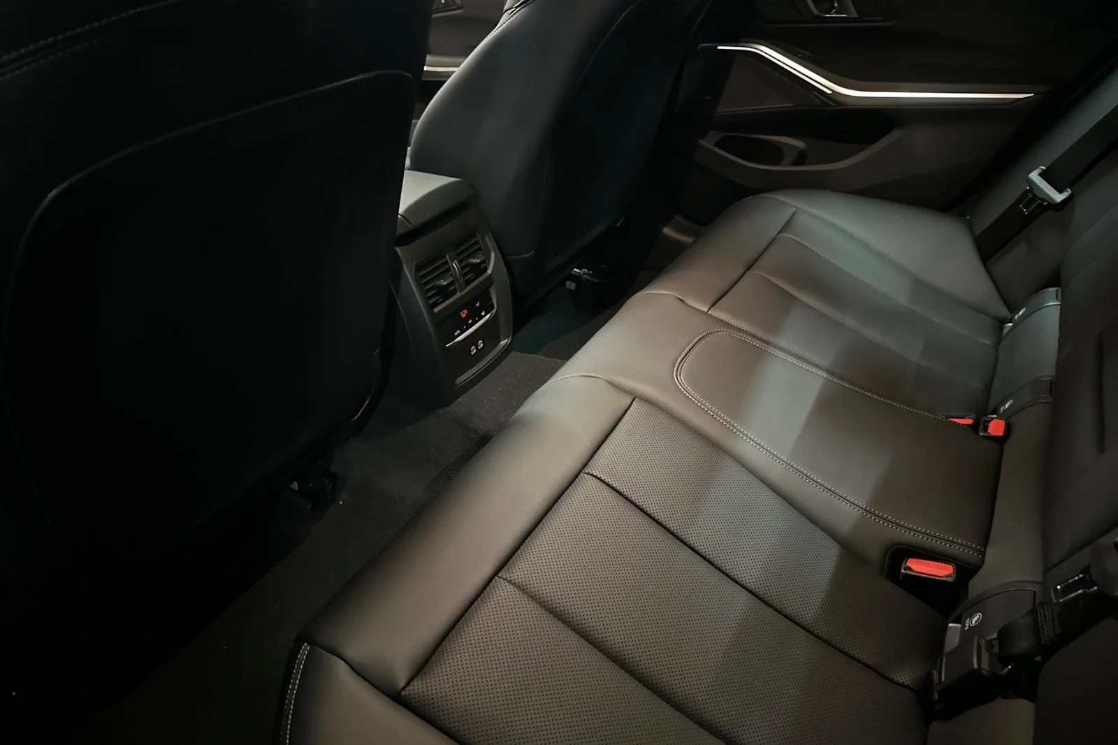 New 2026 Dravit Grey Metallic BMW M340i NA image 11