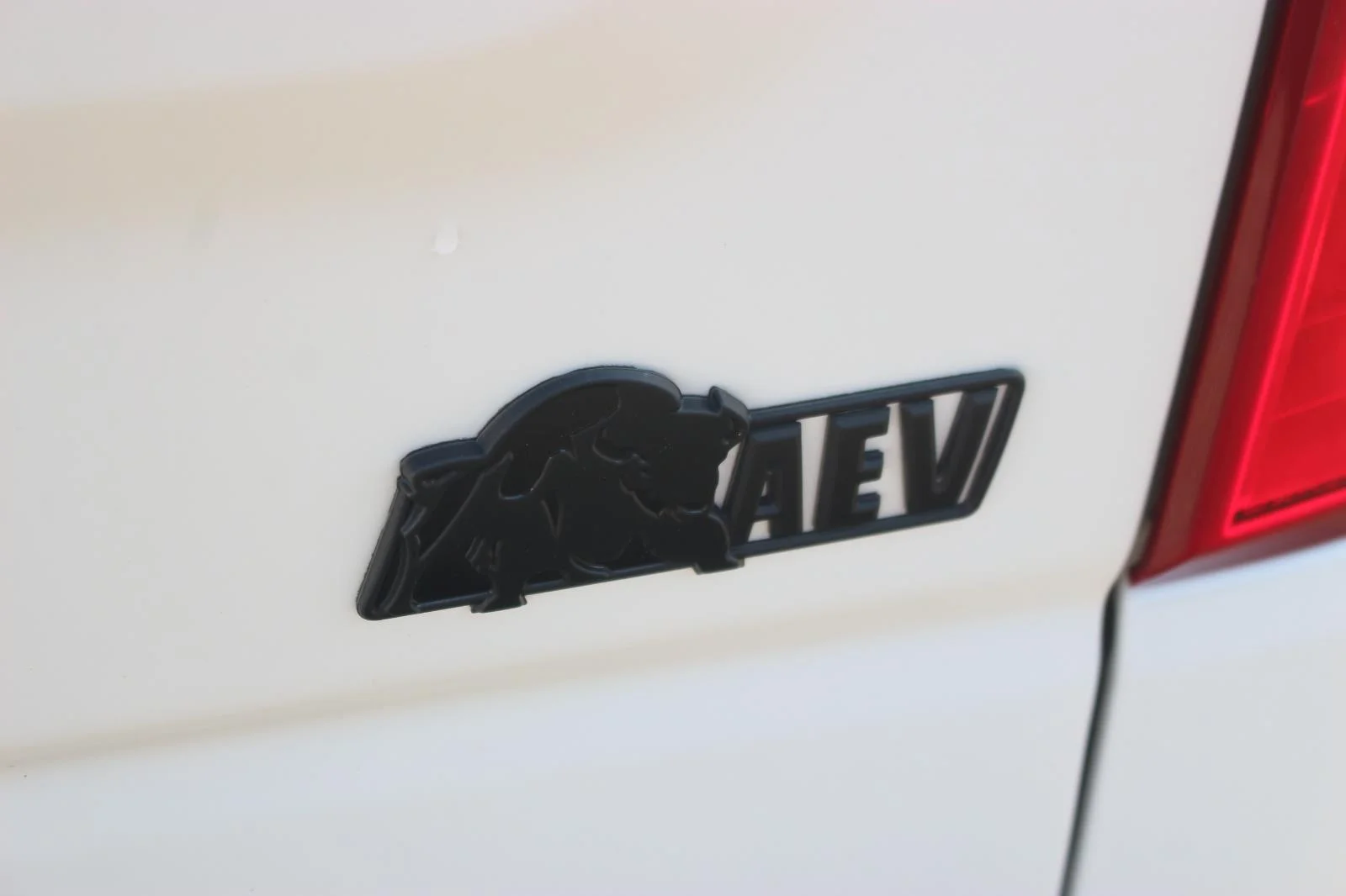 Used 2024 Summit White Chevrolet ZR2 image 15