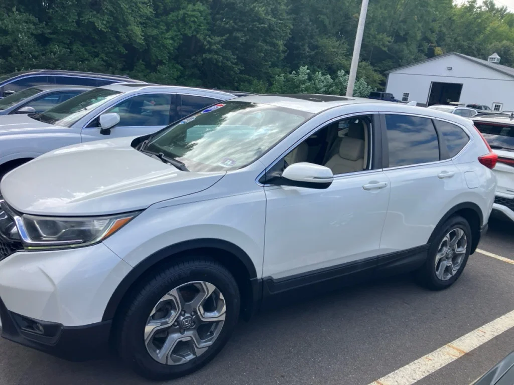 Used 2017 White Diamond Pearl Honda EX-L image 7