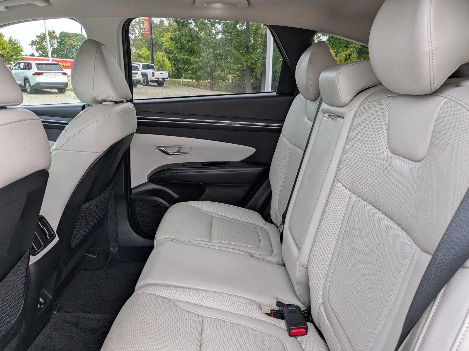Used 2022 Intense Blue Hyundai Limited image 14