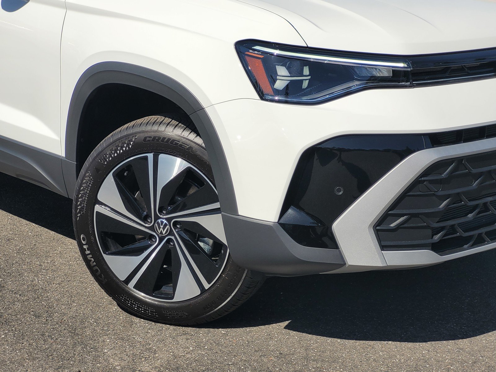 New 2026 White Volkswagen 1.5T SE image 3