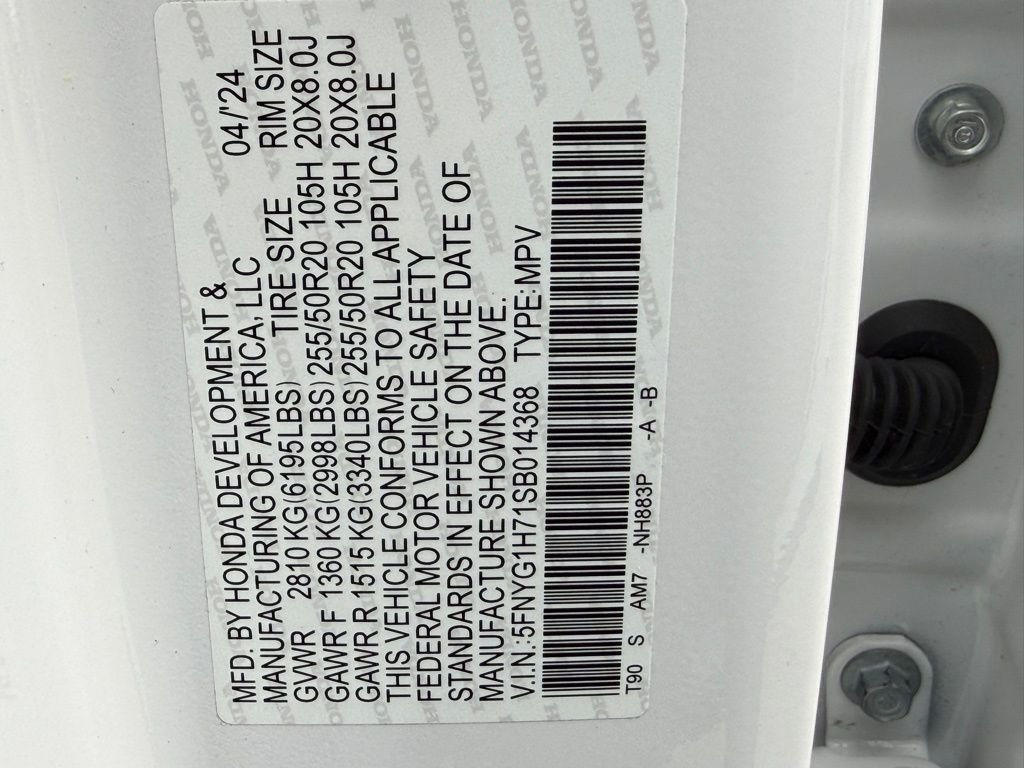 Certified Used 2025 Platinum White Pearl Honda AWD TRG image 34