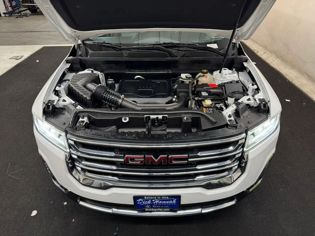 Used 2023 White GMC SLT image 10